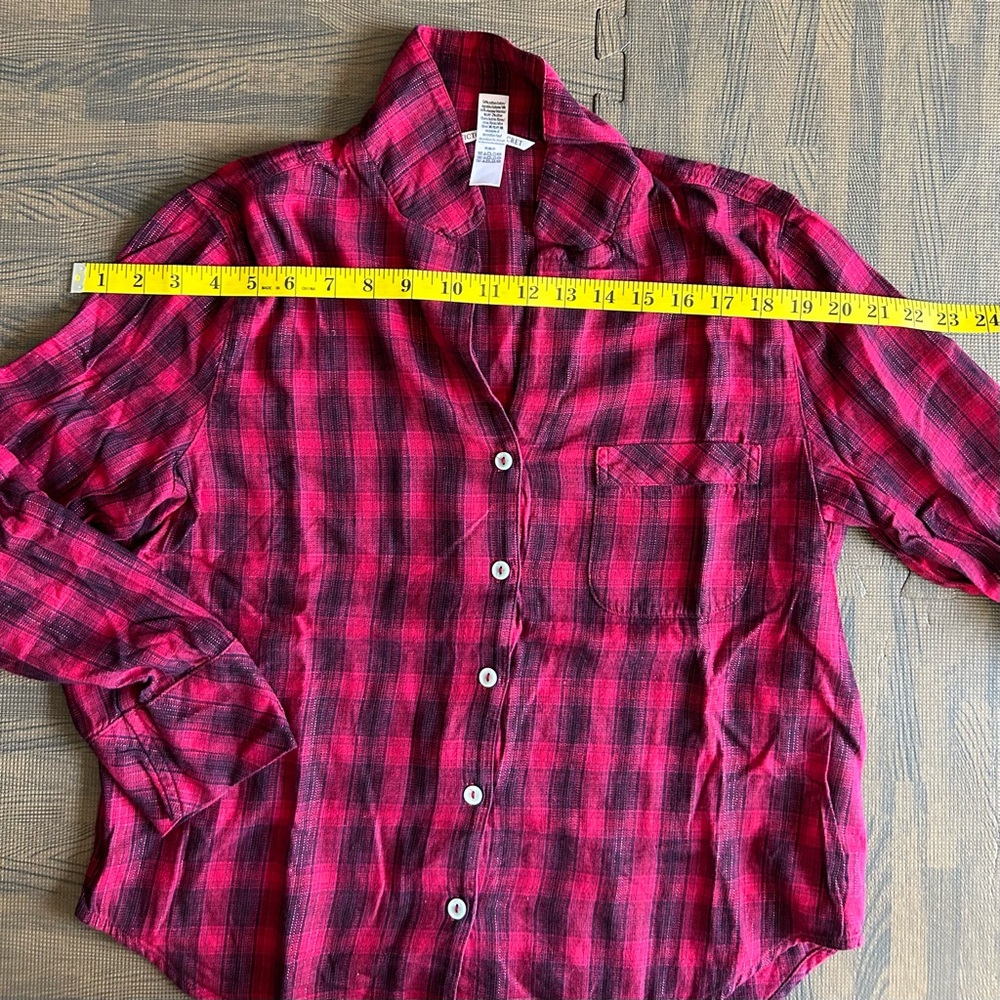 Plaid Red Women's Pajama Set - Picture 11 of 14